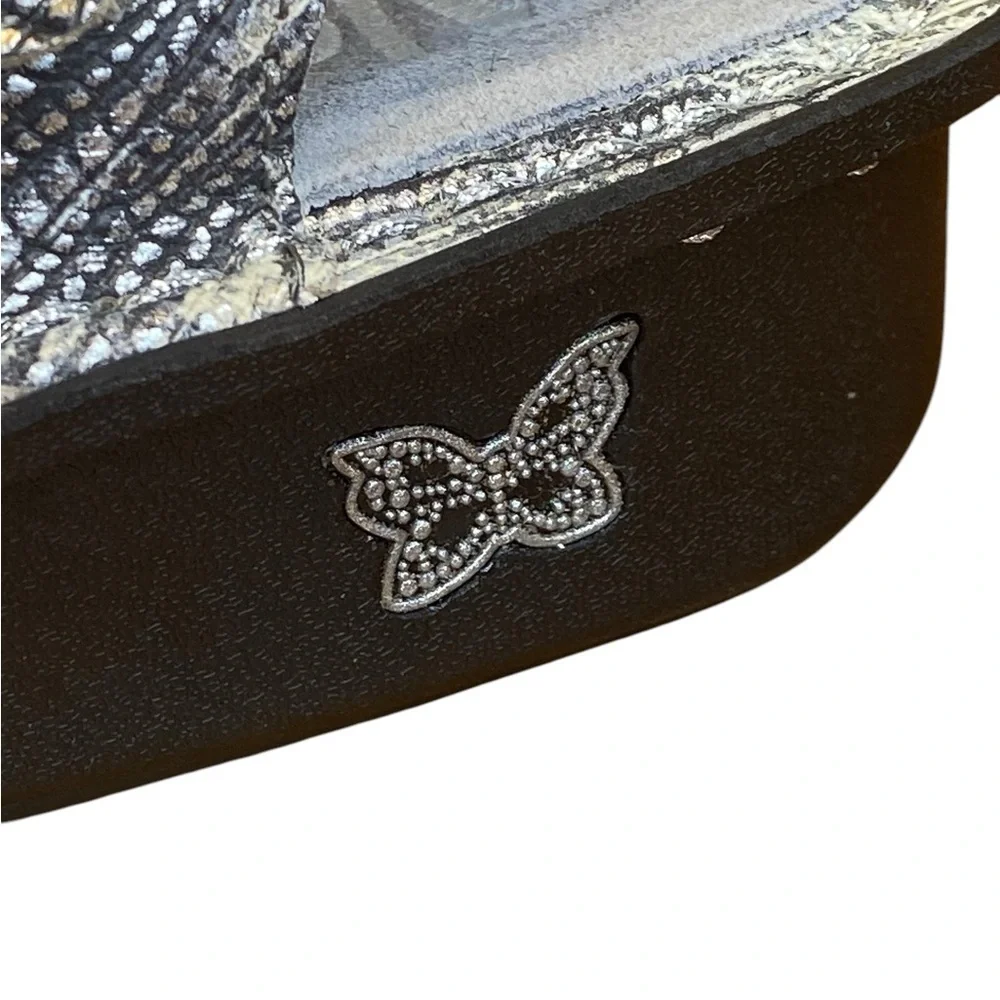 Alegria Kleo Silver Leather Wrapture Sandal Women’s Size 37 Eu or 7-7.5 U.S.